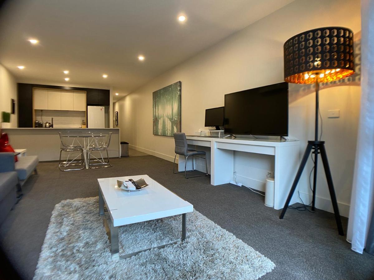 The Gallery Luxe 1 Bedroom Executive Apartment In The Heart Of Braddon Wine Secure Parking Wifi Canberra Exterior foto