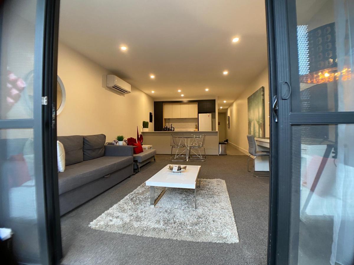 The Gallery Luxe 1 Bedroom Executive Apartment In The Heart Of Braddon Wine Secure Parking Wifi Canberra Exterior foto